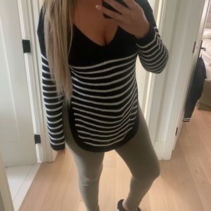 Black & white stripped sweater